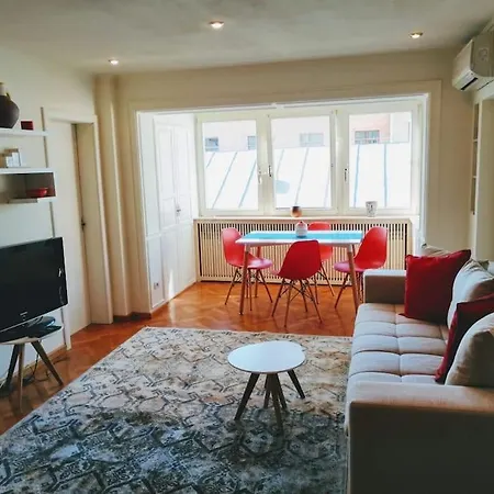 Apartment Cozy In Center Of